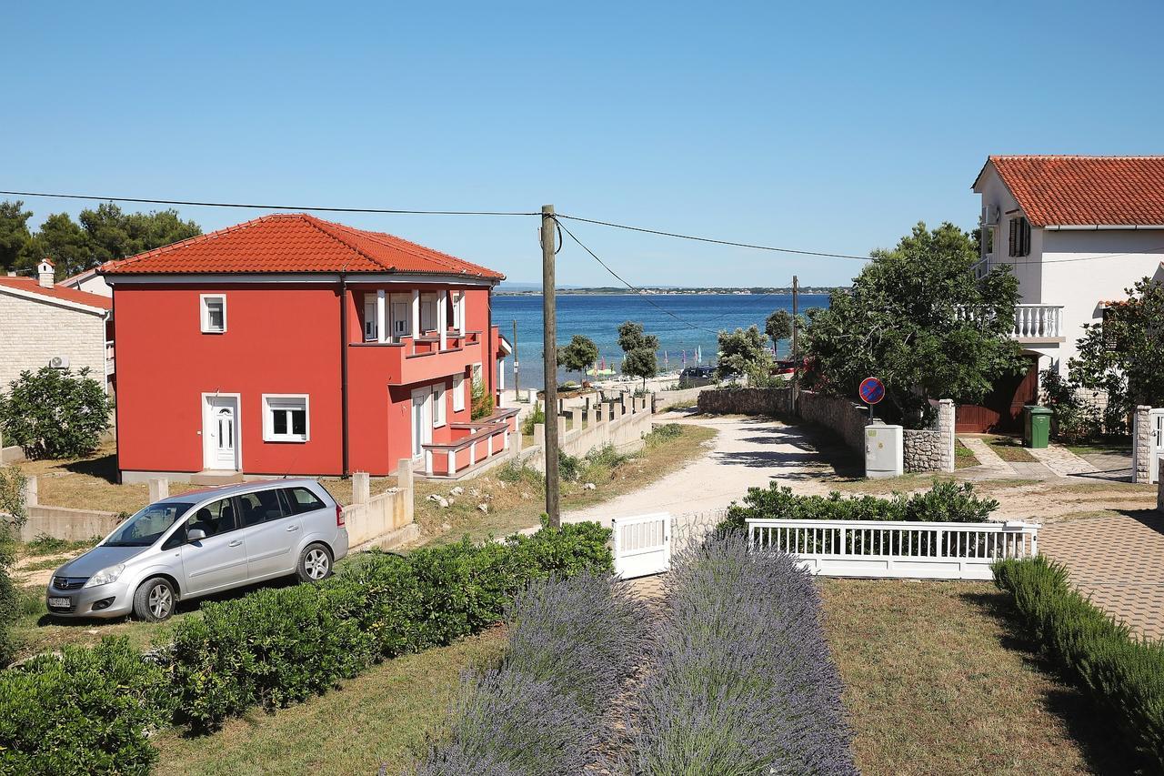 Apartment Sapavac Vir Luaran gambar