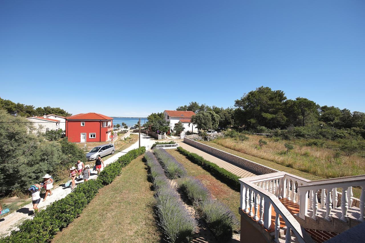 Apartment Sapavac Vir Luaran gambar